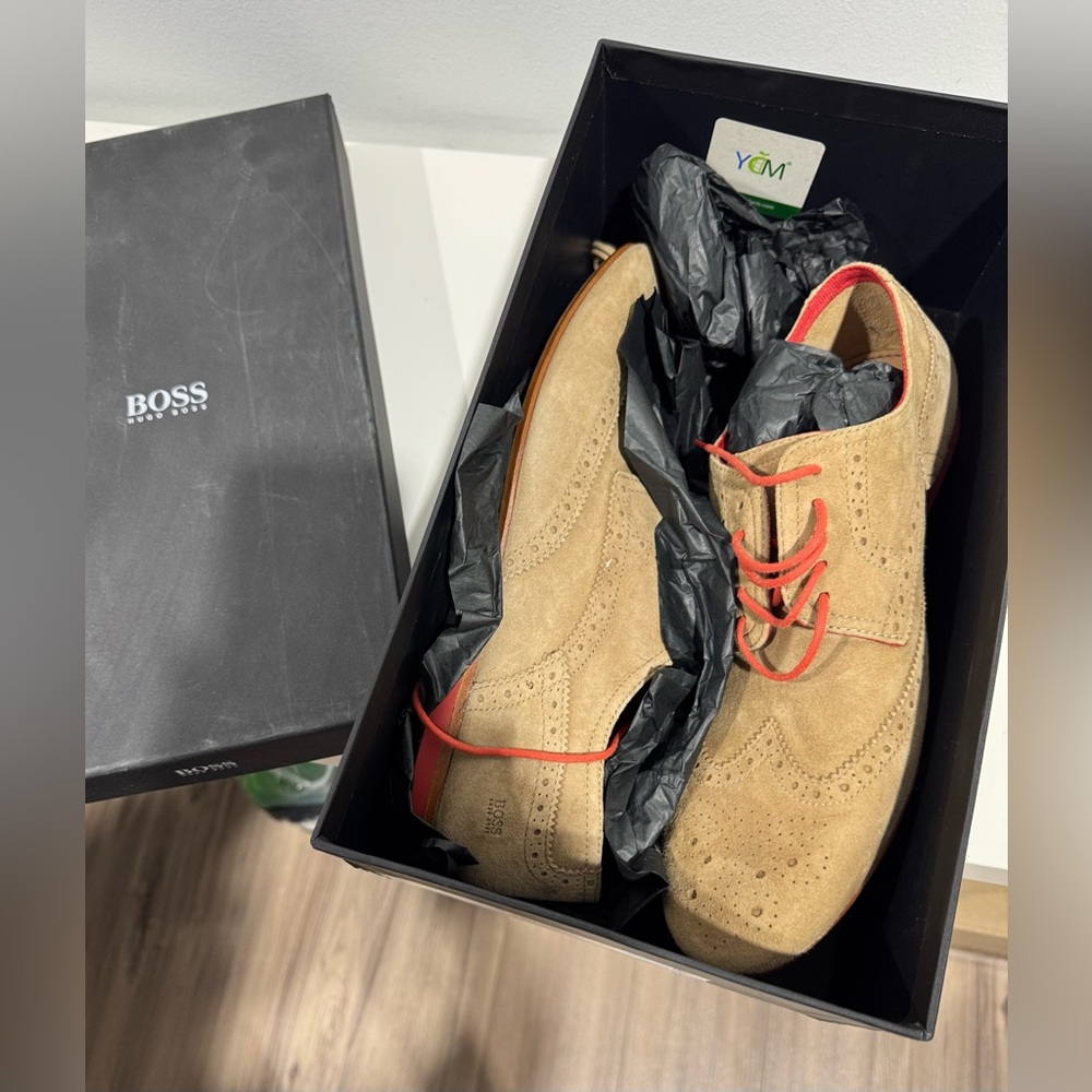 Hugo Boss Men's Tan Suede Oxfords with Red Laces